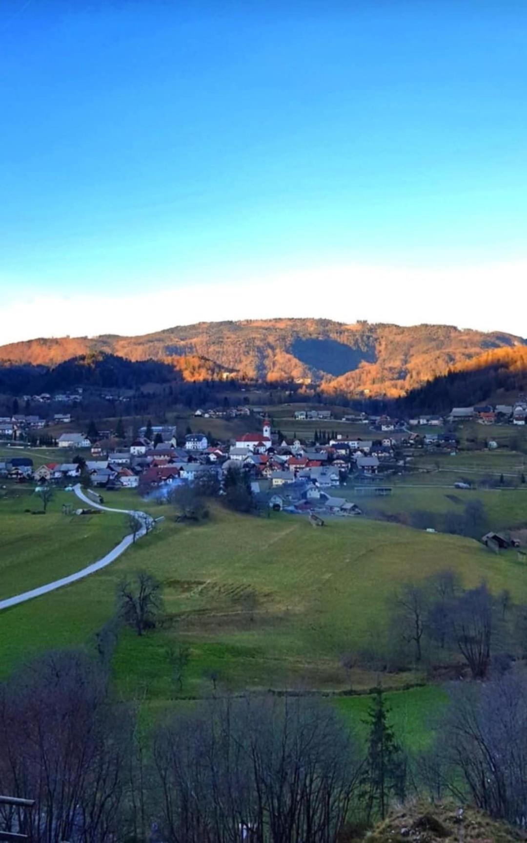 Pr' Hribar Apartman Zgornje Gorje Kültér fotó