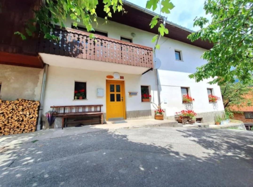 Pr' Hribar Apartman Zgornje Gorje Kültér fotó